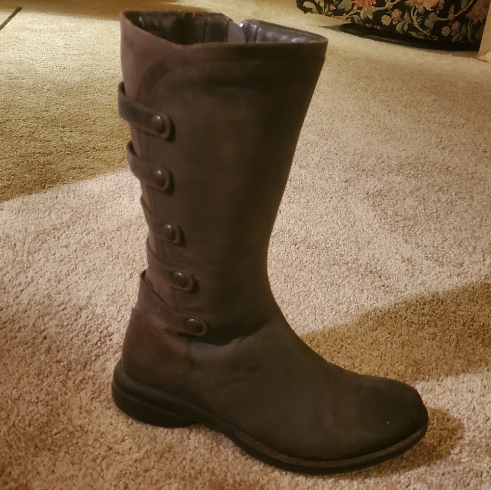 Merrell Captiva Launch Mid 2 Waterproof Boots, size 8